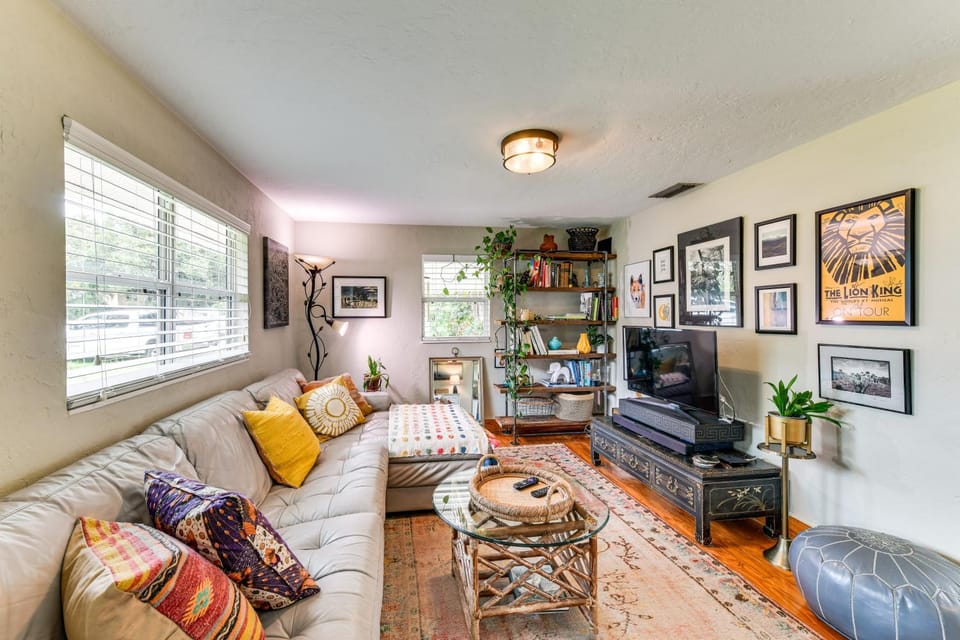 < 3 Mi to Dtwn: Pet-Friendly Sarasota Stay w/ Yard House in Sarasota