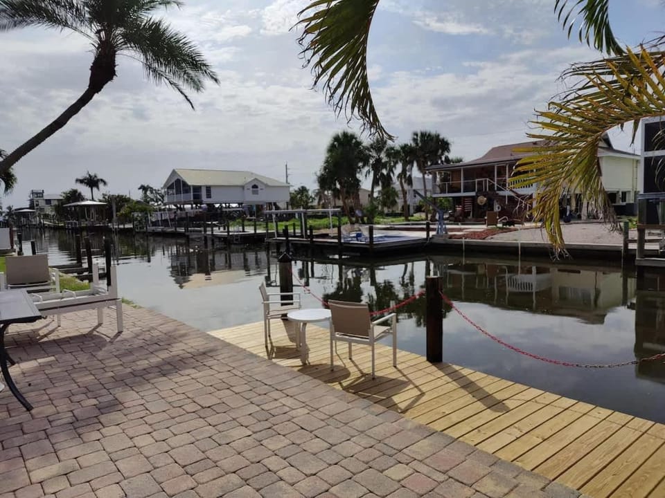 110 Bahia Via Complex House in Estero Island