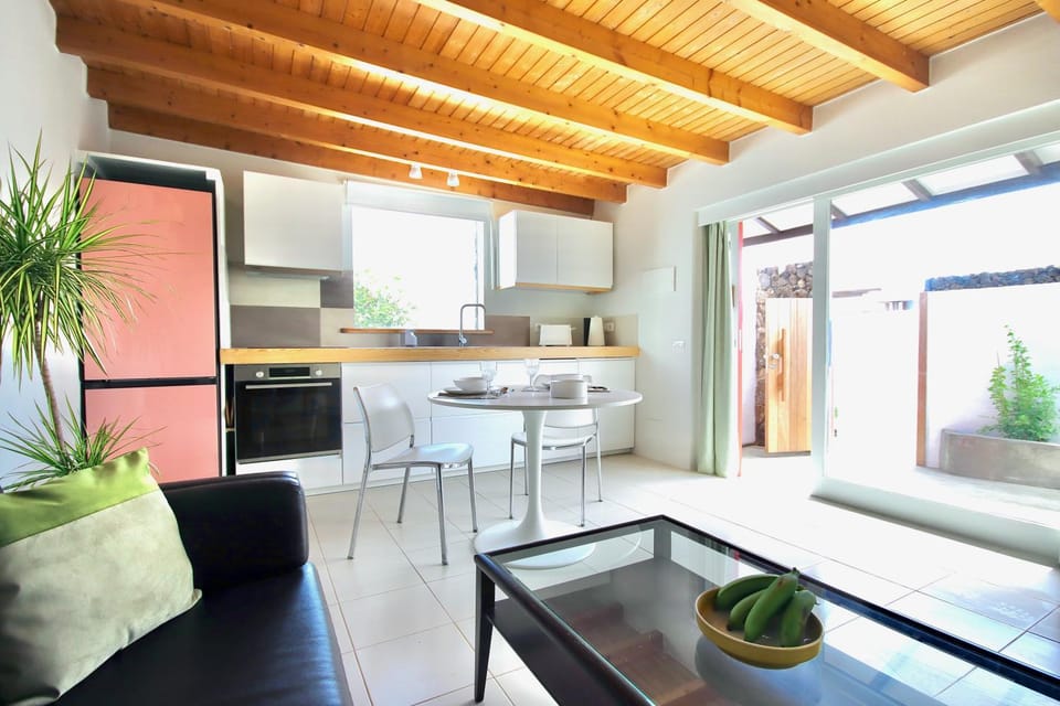 Kitchen or kitchenette, Living room, Dining area