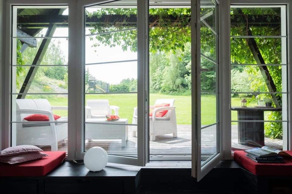 Spring, Day, Garden, View (from property/room), Balcony/Terrace, Living room, Seating area, Garden view
