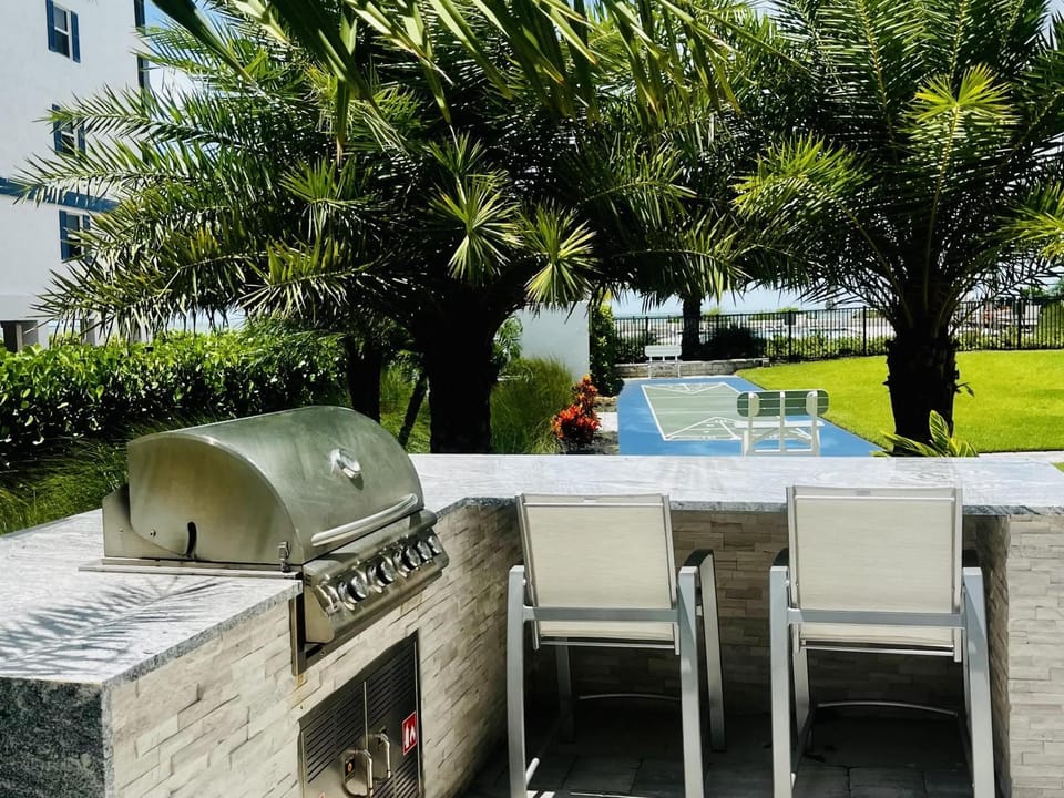 Island Reef Condo Club #501 House in Estero Island