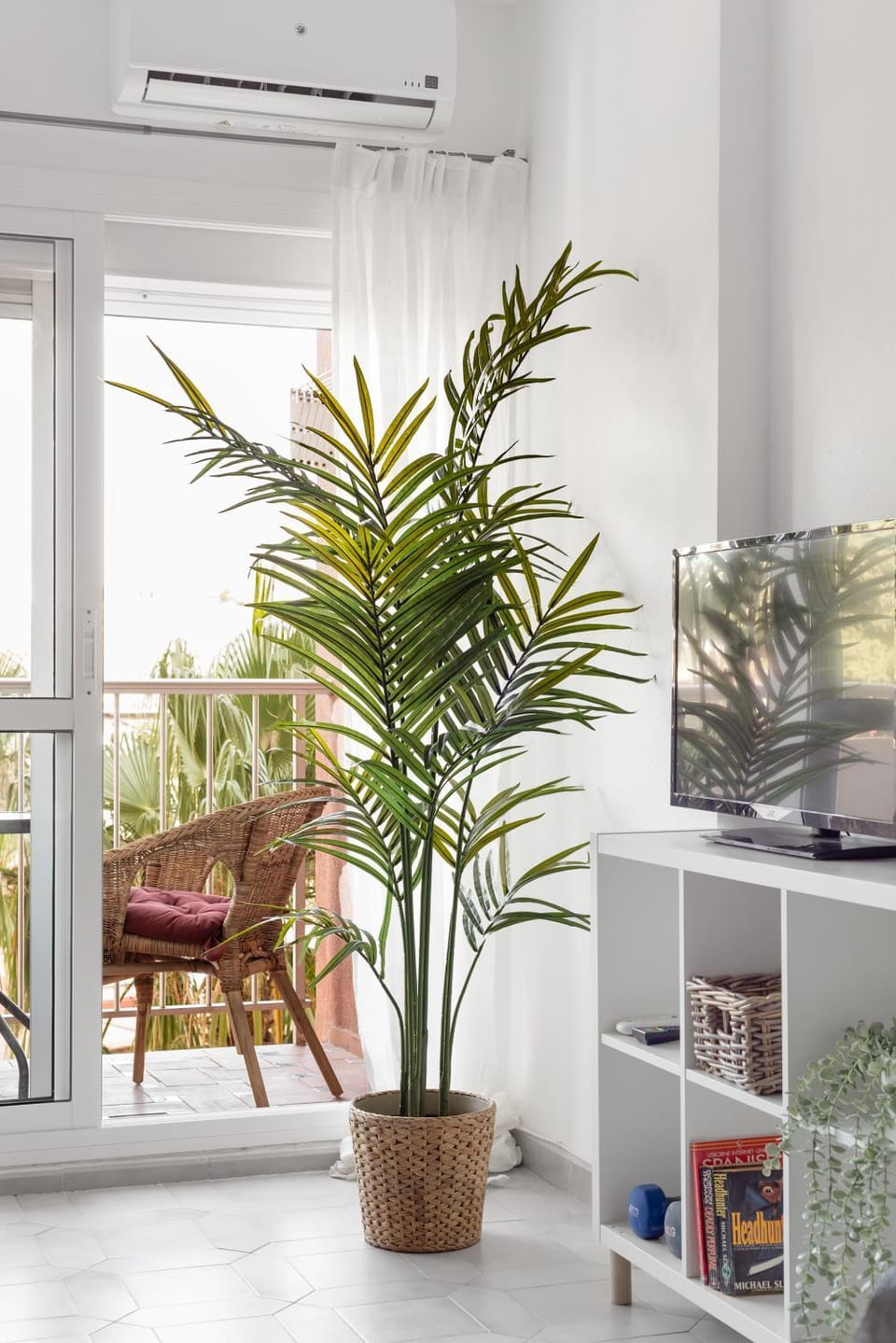 TV and multimedia, Living room, air conditioner