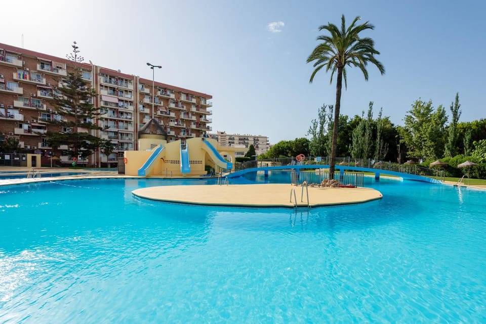 Property building, Pool view, Swimming pool