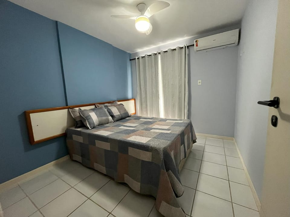 Bedroom, air conditioner