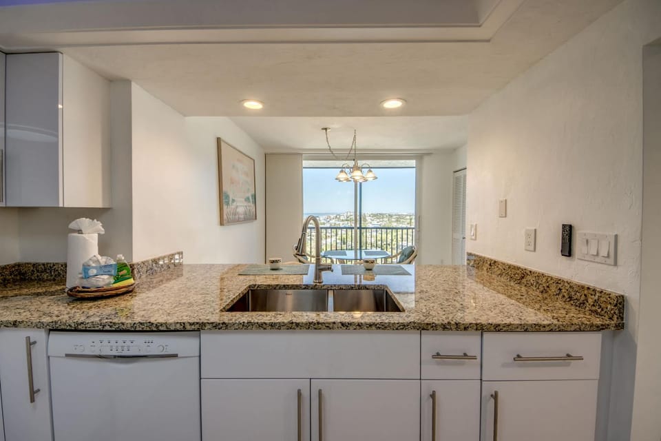 Ocean Harbor #1005B House in Estero Island