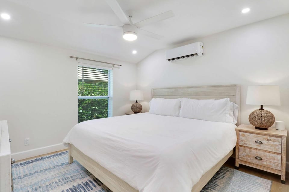 New Downtown Cottage on Camden #1 Apartment in Stuart