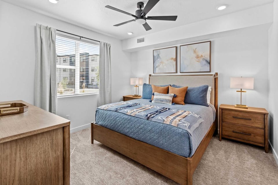 Easy Escape - Stay for 8 House in Washington