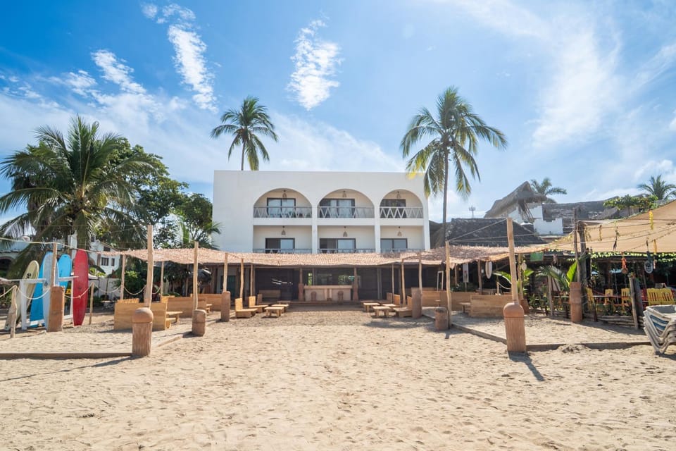 Patio, Lounge or bar, Beach