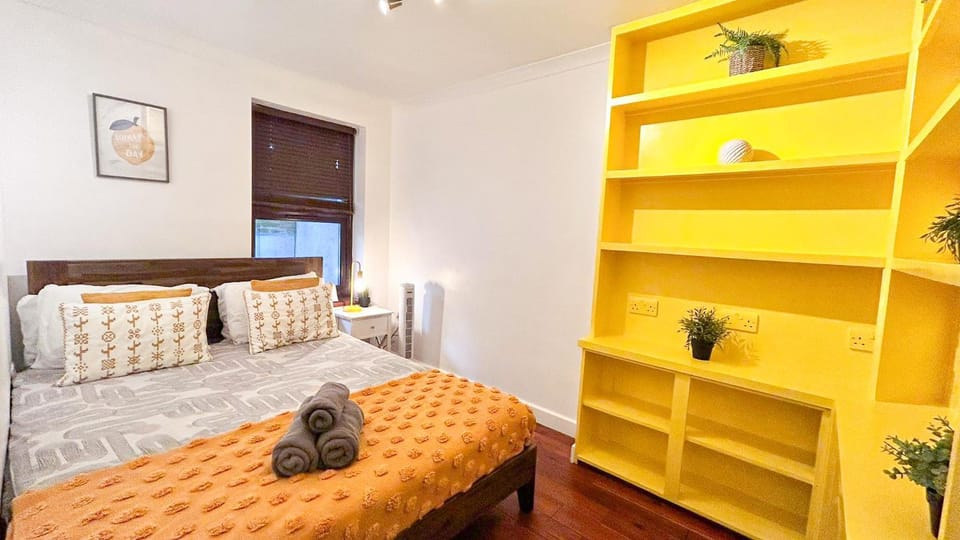 Bed, Photo of the whole room, Bedroom, wardrobe