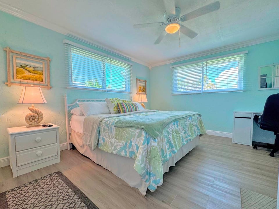 231 Dundee House in Estero Island