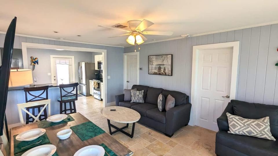 213 Ohio House in Estero Island