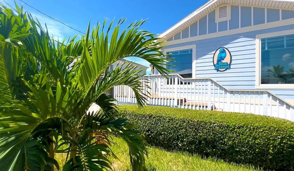 213 Ohio House in Estero Island