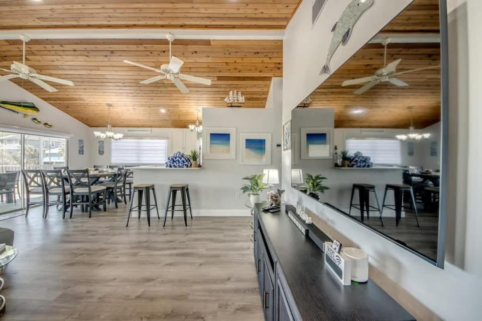 113 Gulfview House in Estero Island
