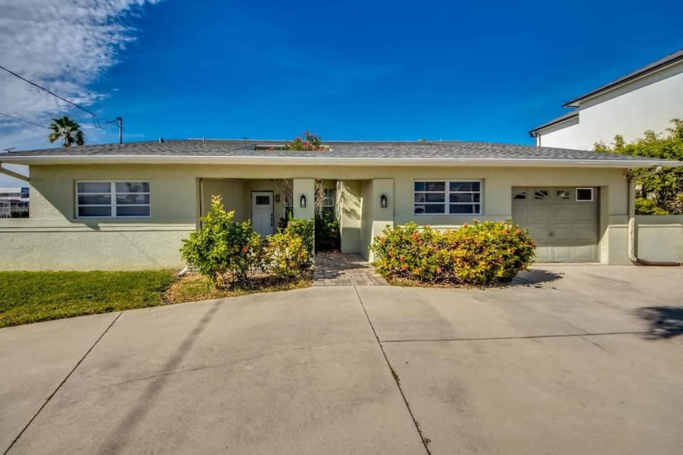 18116 Cutlass Drive House in Lee County