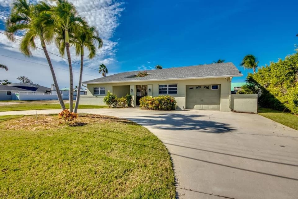 18116 Cutlass Drive House in Lee County