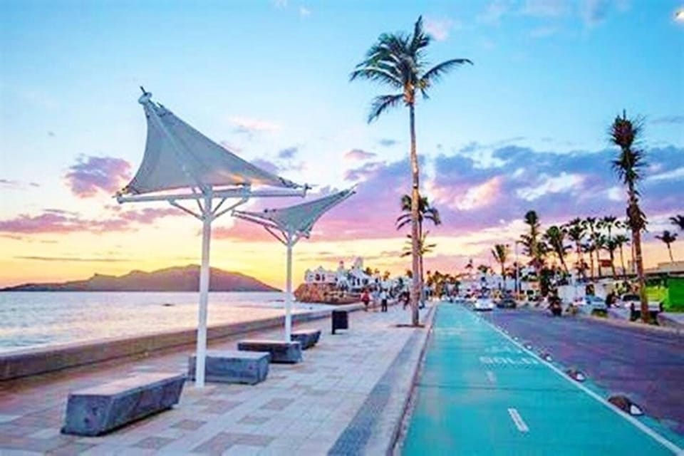 ILoft Atardeceres Mágicos 1 Min Malecón Apartment in Mazatlan