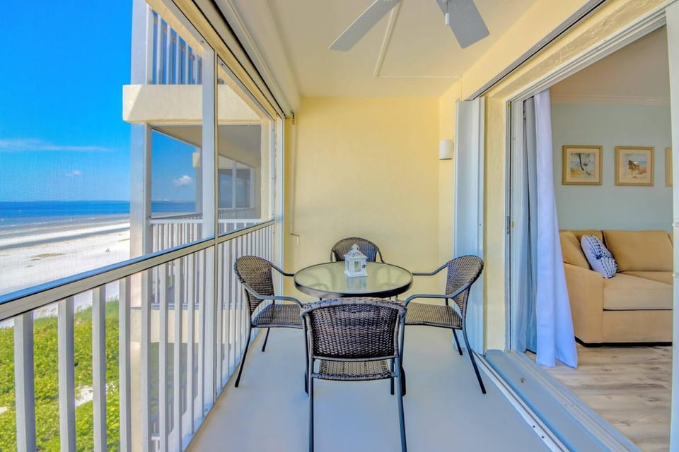 Vacation Villas #531 House in Estero Island