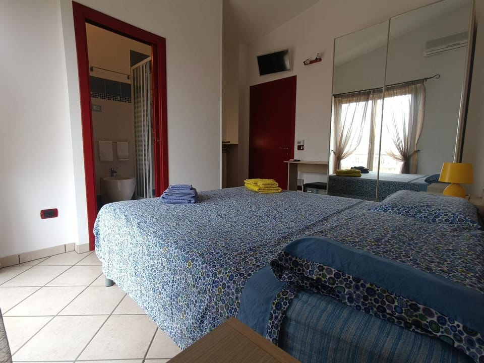 TV and multimedia, minibar