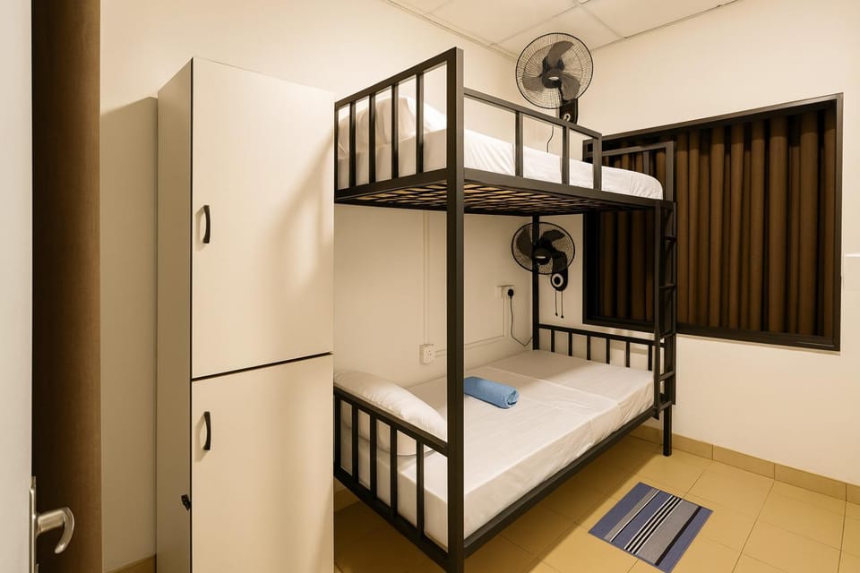 Bed, Bedroom, bunk bed
