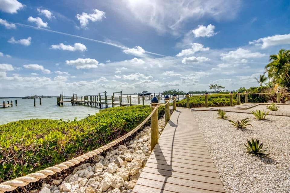 21431 Widgeon House in Estero Island
