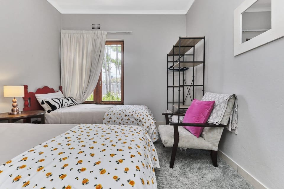 The Cozy 2 bedroom Apartment Apartment in Roodepoort
