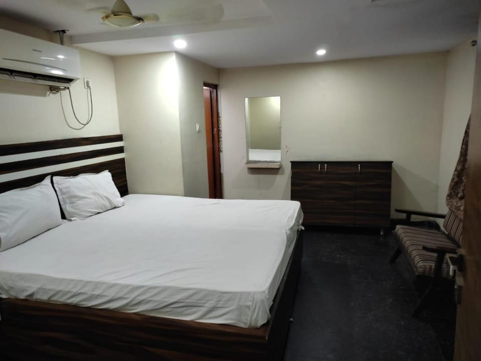 HoTEL ABHIRAM PALACE Hotel in Vijayawada