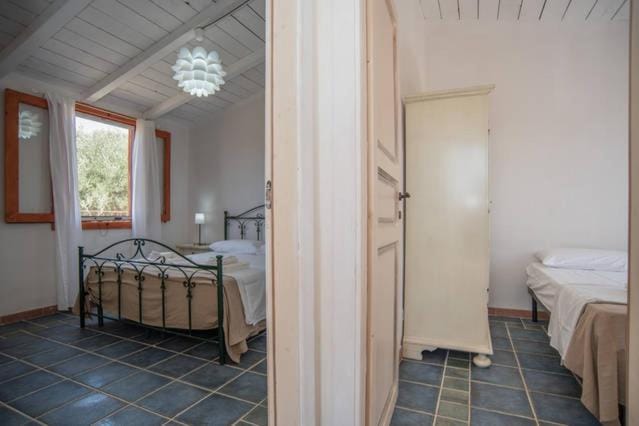 Bed, Photo of the whole room, Bedroom, towels, wardrobe