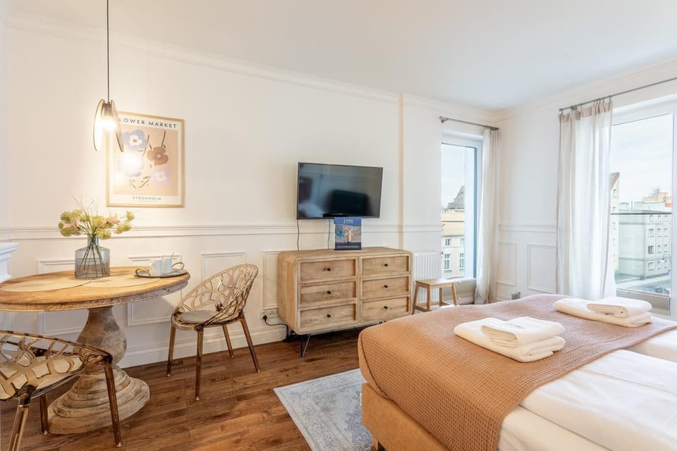 TV and multimedia, Seating area