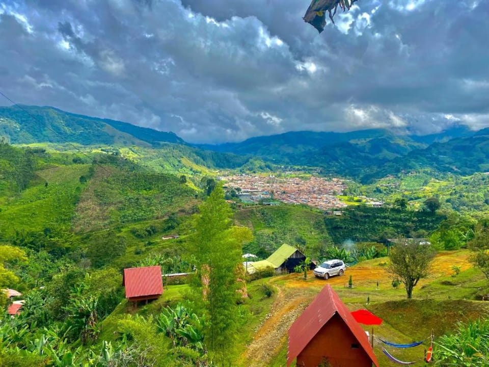 Hotel Cabañas Villa Loe Jardín Campground/ 
RV Resort in Caldas, Colombia