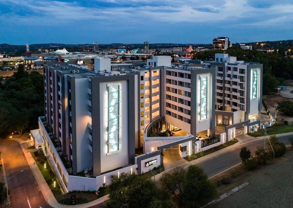 Stay at Regency Luxe One Apartment hotel in Pretoria