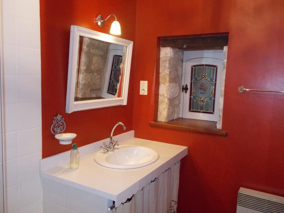 La Demeure Saint Clar Bed and Breakfast in Occitanie