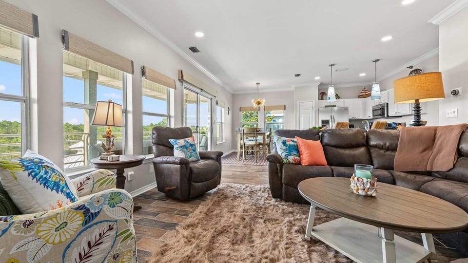 Cozy 3-Bedroom Condo - Comfy Living Space Two Balconies Outdoor Pool Beach Walkable - Score up to 450 Every Day in Tickets for Local Activities House in Orange Beach