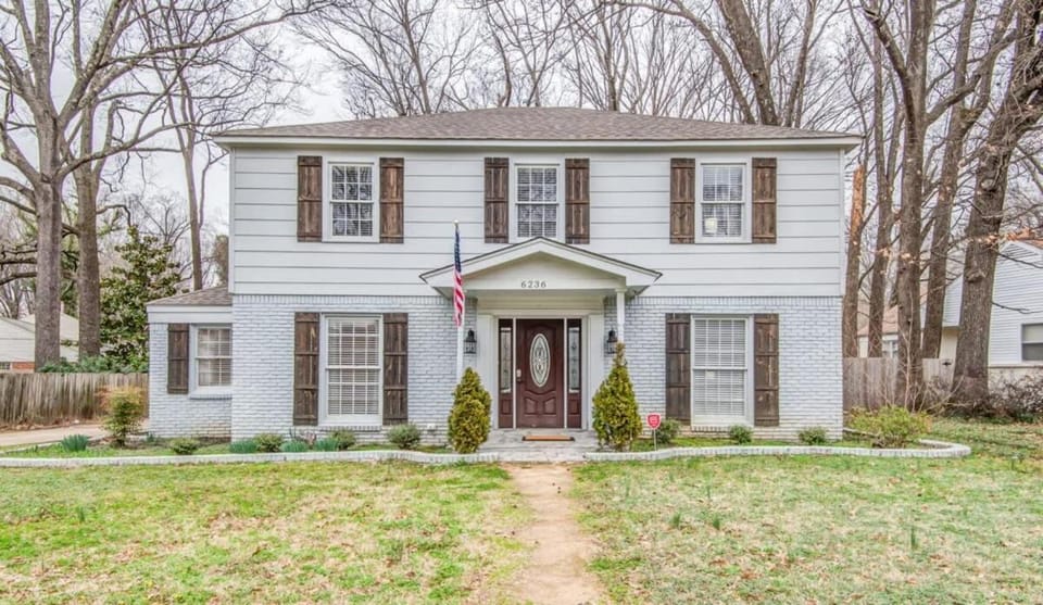 Property building, Day