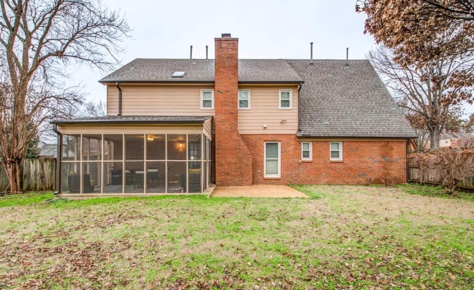 Property building, Day