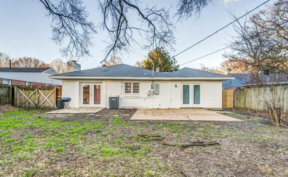 Property building, Day