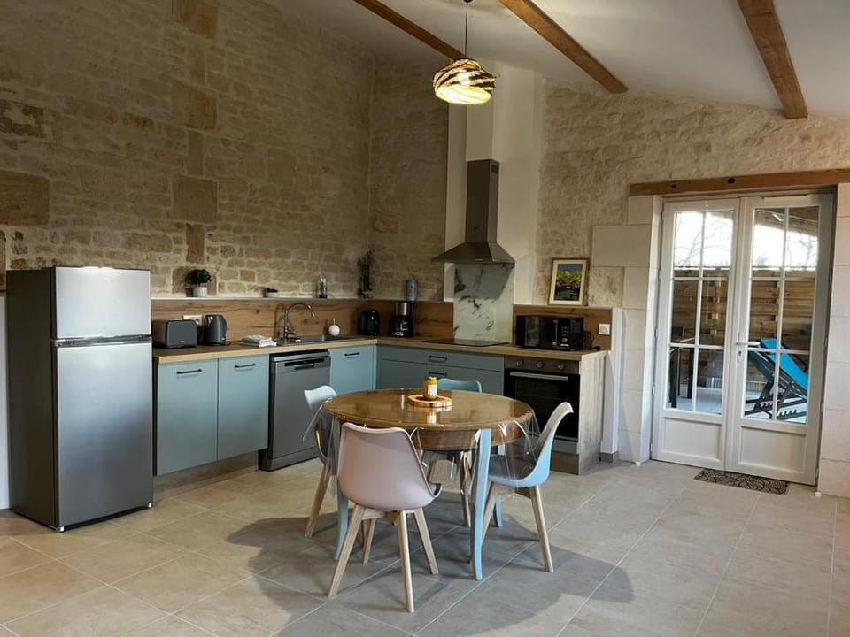 Kitchen or kitchenette, kitchen