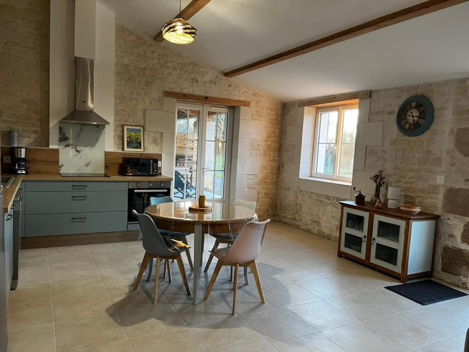 Kitchen or kitchenette, kitchen