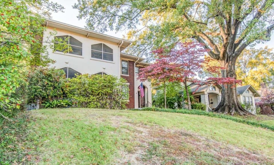 Property building, Day, Natural landscape