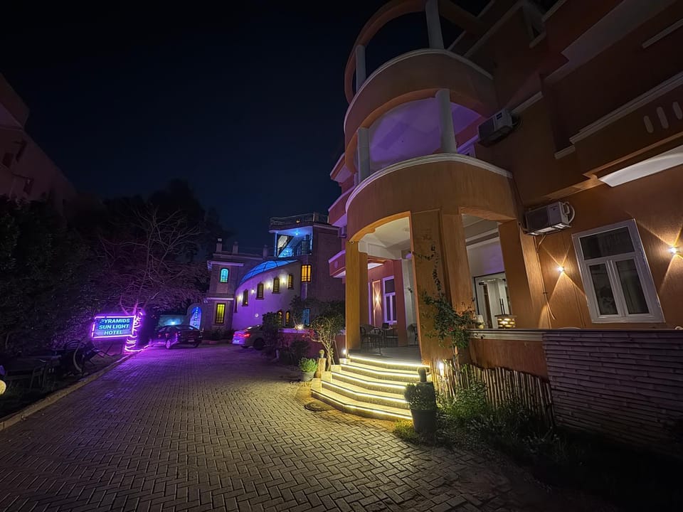 Tutankhamun Pyramids boutique Hotel in Egypt