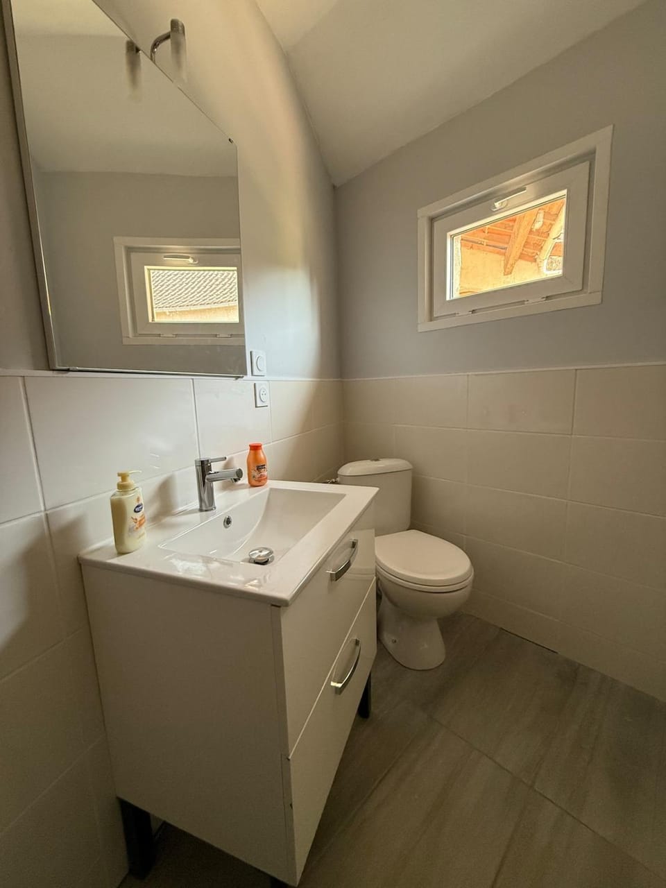 Fully equipped one-bedroom apartment, unpack your bags Apartment in Pays de la Loire
