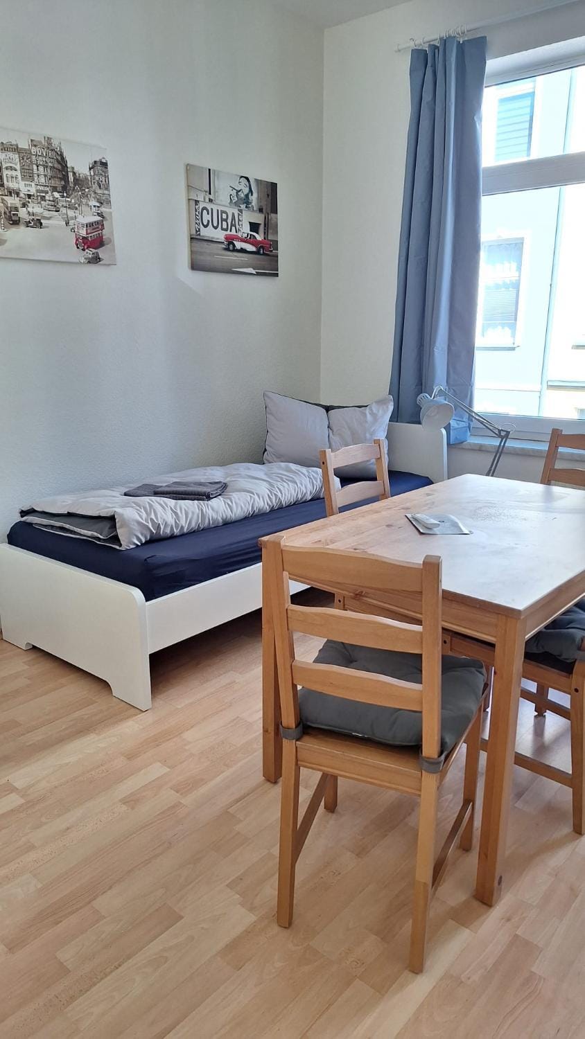 Living room, Photo of the whole room, Seating area, Dining area, Bedroom