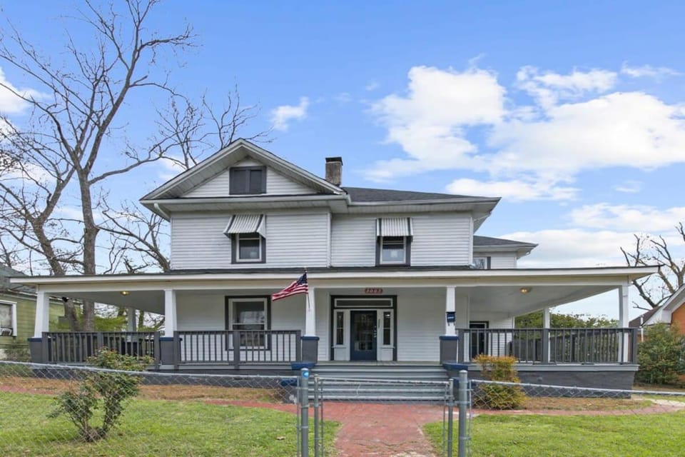 Property building, Spring, Day