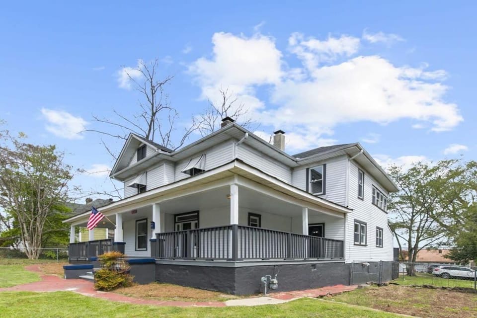 Property building, Spring, Day