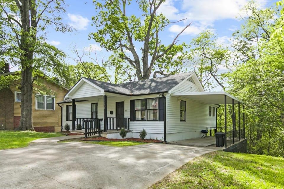 Property building, Day, Natural landscape