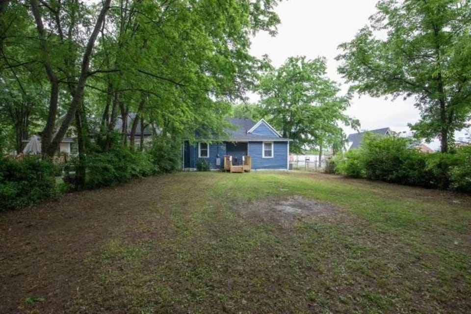 Property building, Day