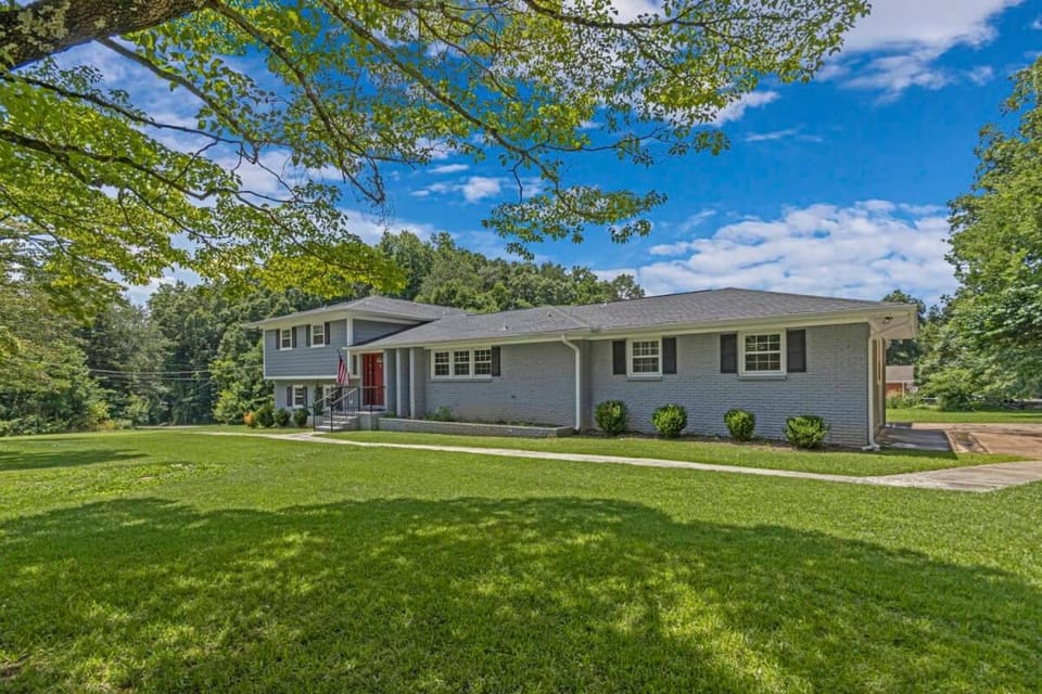 Property building, Spring, Day