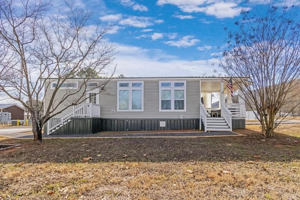 Property building, Day