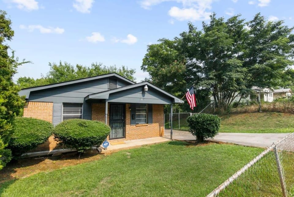 Property building, Day, Garden view