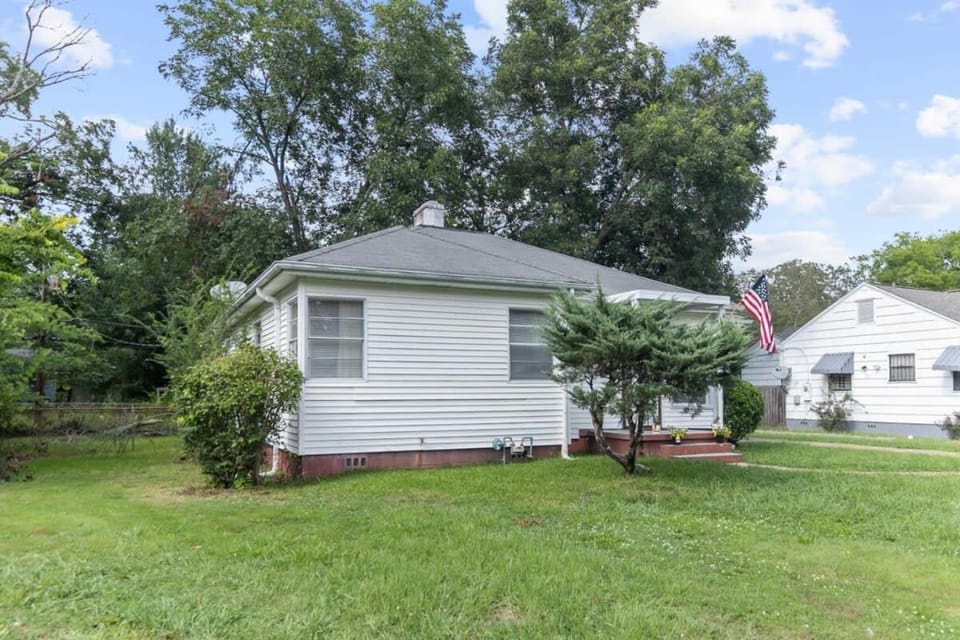 Property building, Day