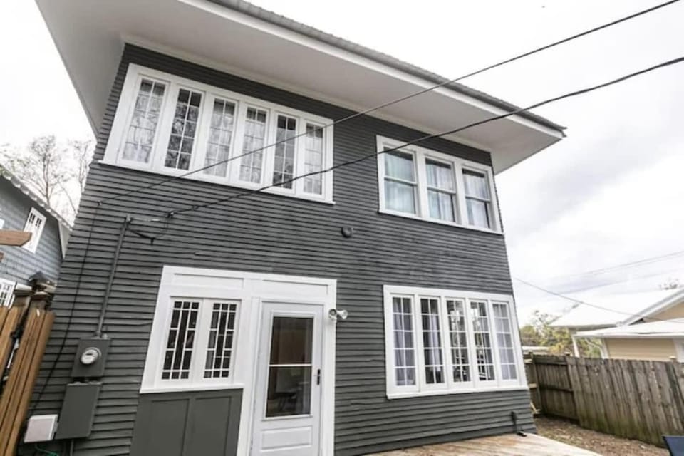 Property building, Day